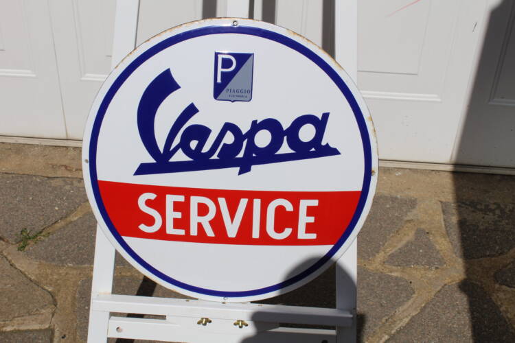 VESPA SERVICE Sign