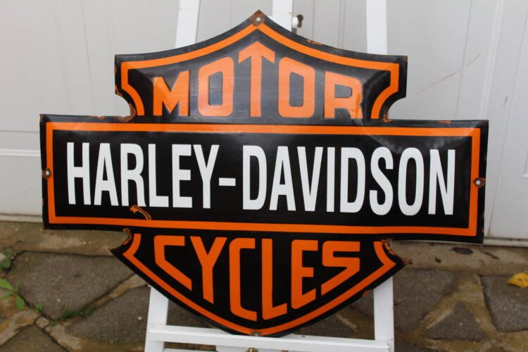 HARLEY DAVIDSON Enamel Sign