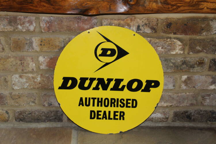 DUNLOP AUTHORISED DEALER Sign