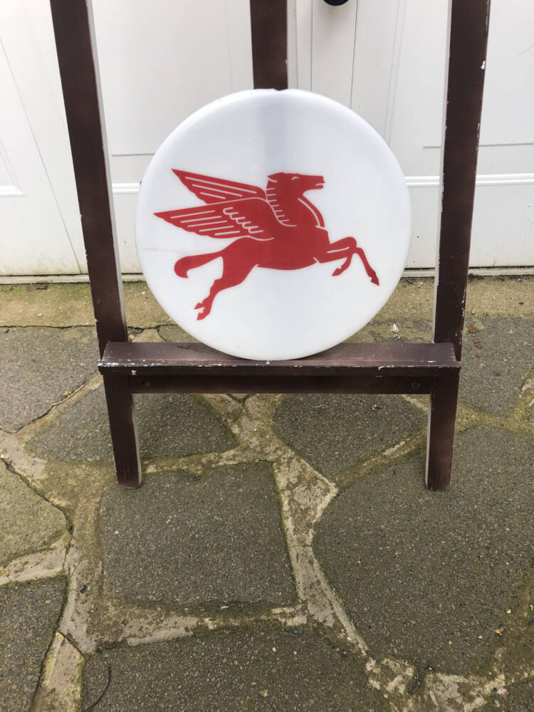 MOBIL PEGASUS Sign