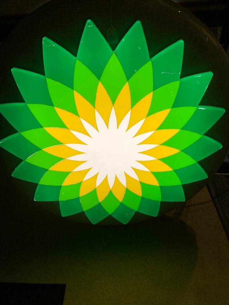 BP Exterior Illuminated Sign - Image 2