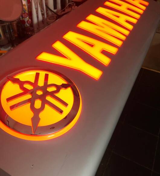 YAMAHA Lightbox Sign